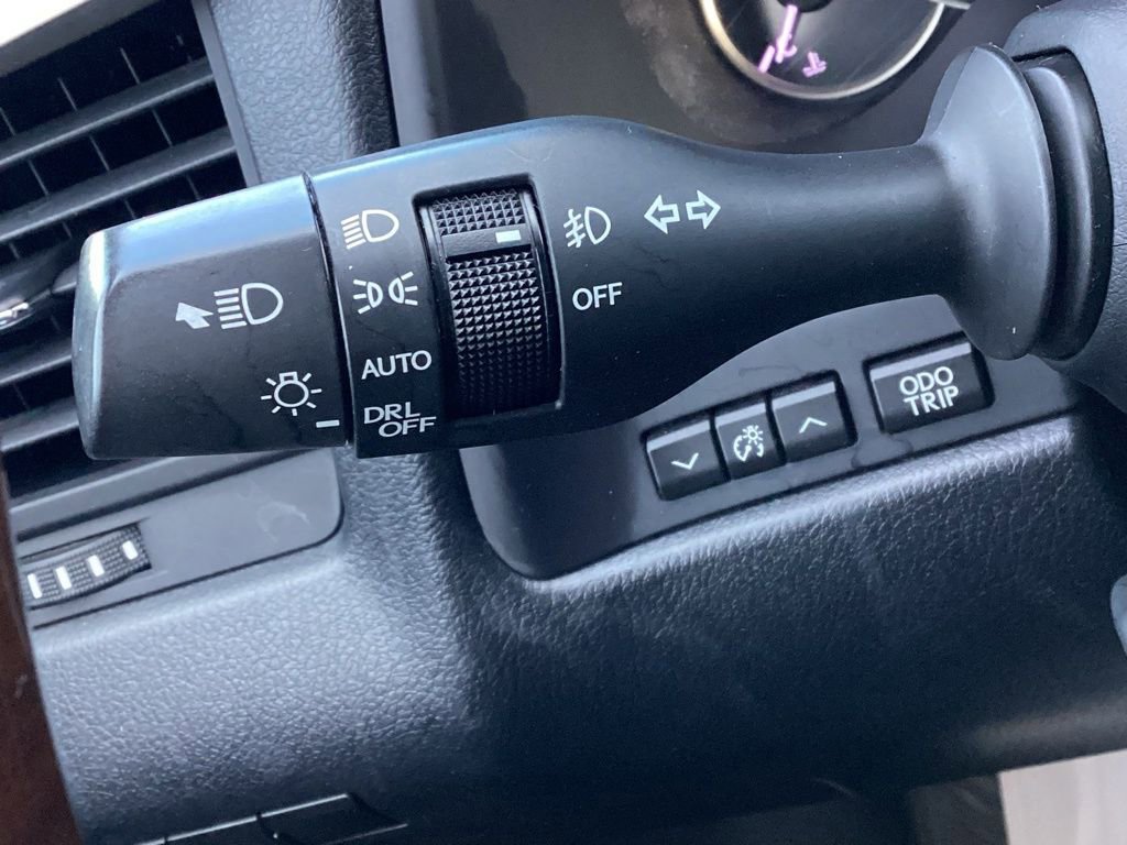 Used 2018 Lexus RX 350L Premium w/ Premium Package image 31