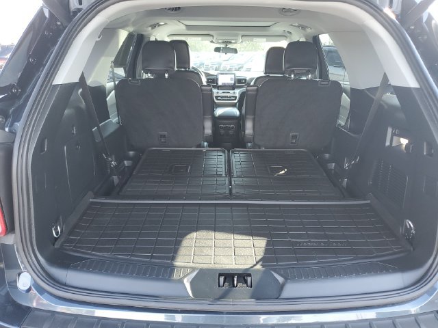 Used 2024 Ford Explorer XLT w/ Equipment Group 202A AWD/4WD image 10