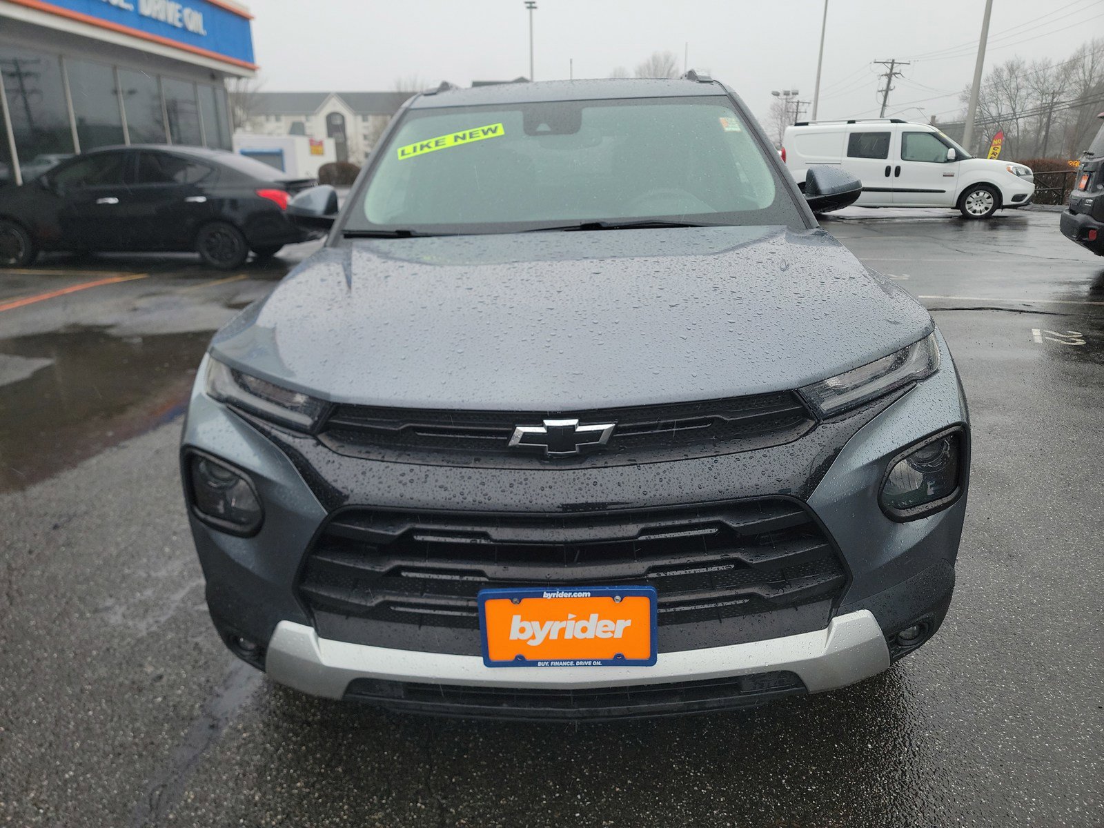 Used 2022 Chevrolet TrailBlazer LT w/ Sun and Liftgate Package image 2