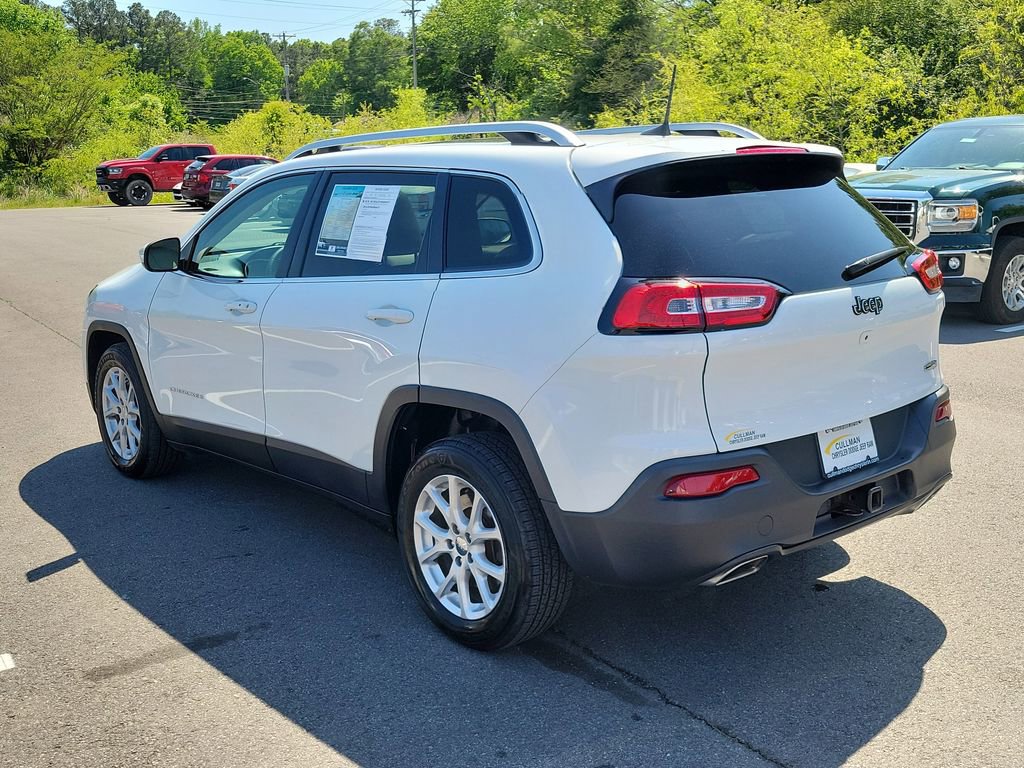 Used 2016 Jeep Cherokee Latitude w/ Comfort/Convenience Group FWD image 5