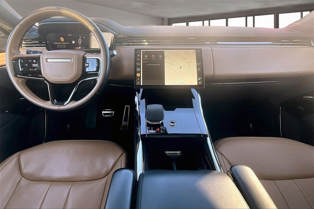 Used 2024 Land Rover Range Rover Sport Dynamic SE image 15