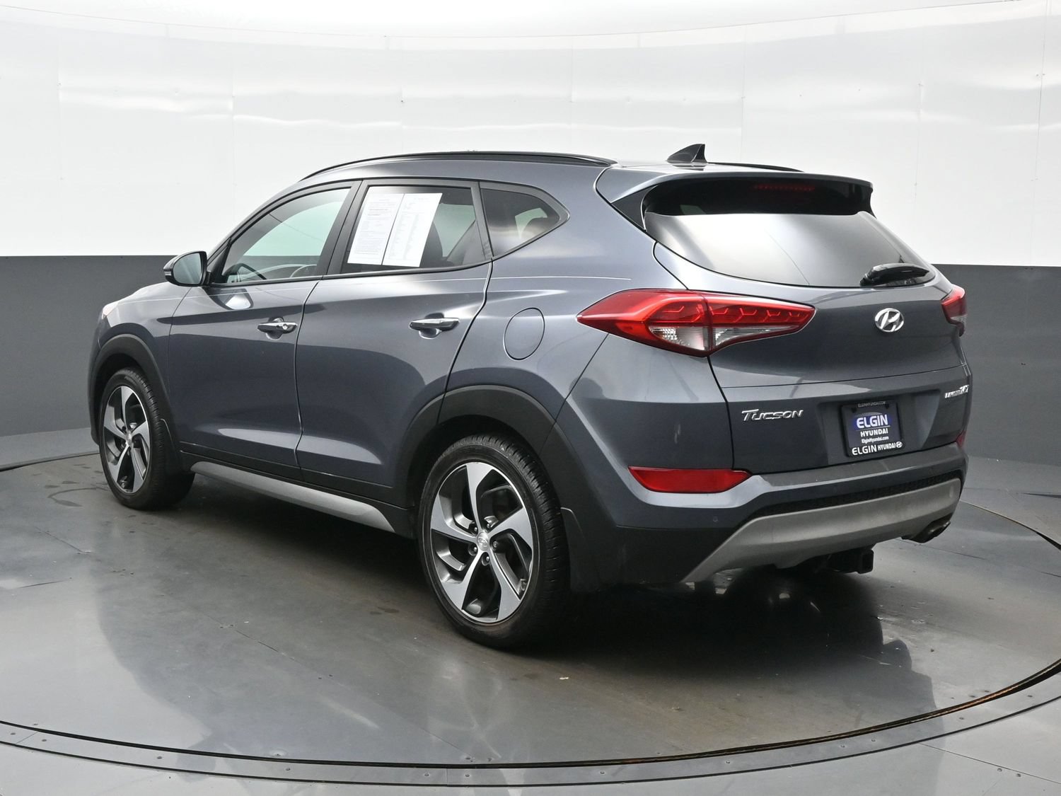 Used 2017 Hyundai Tucson Limited w/ Limited Ultimate Package 03 FWD image 4