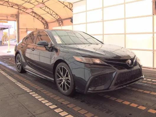 Used 2021 Toyota Camry SE w/ Convenience Package image 6