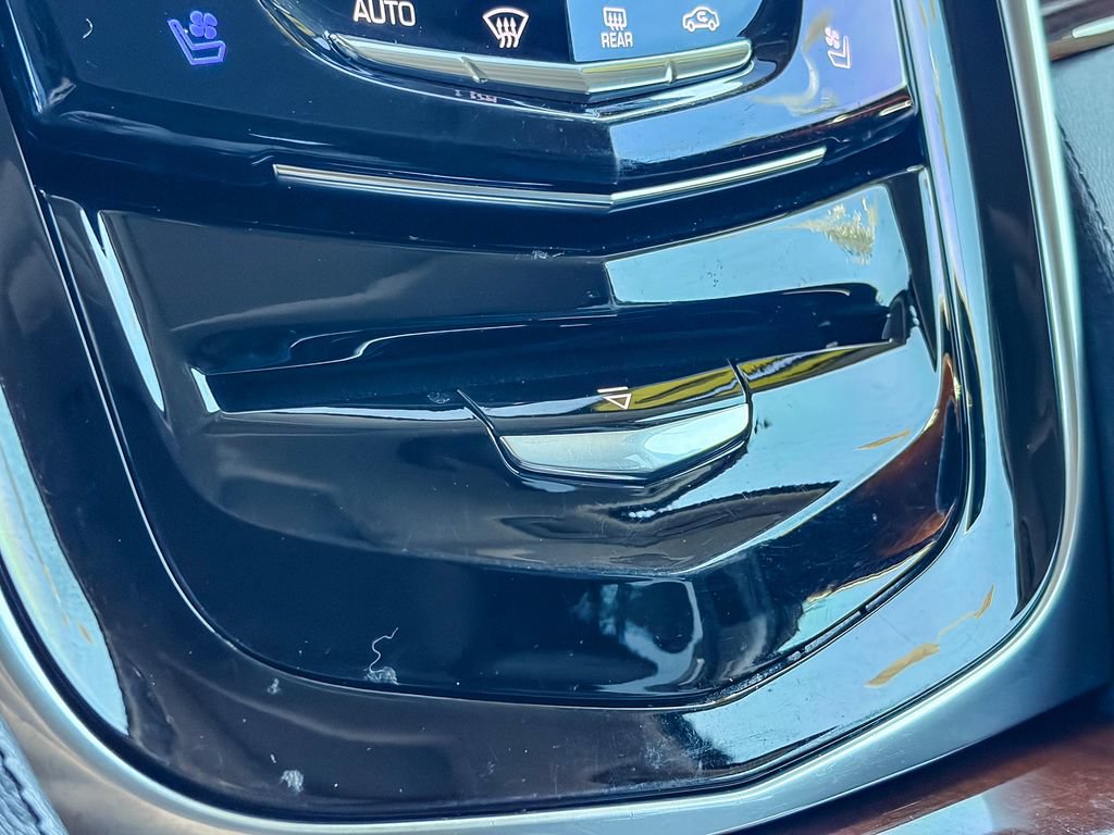 Certified 2020 Cadillac Escalade Luxury AWD/4WD image 24