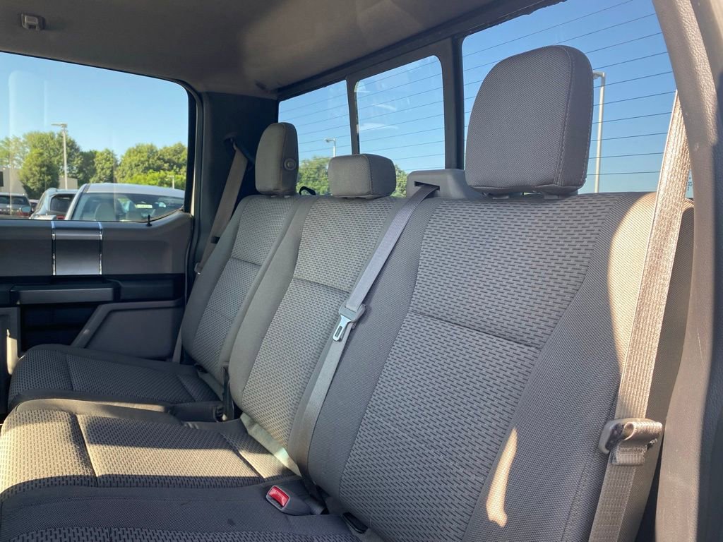 Used 2015 Ford F150 XLT w/ Equipment Group 302A Luxury AWD/4WD image 17