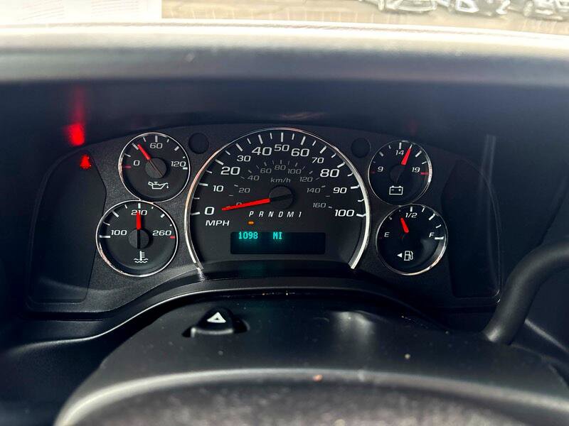 Used 2021 Chevrolet Express 2500 w/ Driver Convenience Package image 17