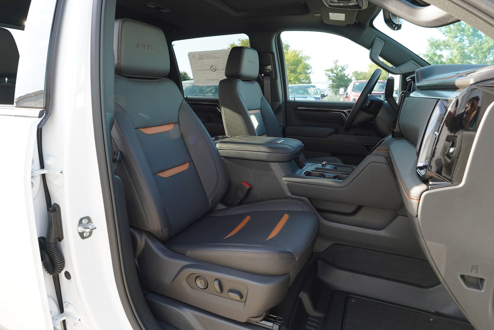 New 2026 GMC Sierra 2500 AT4 w/ AT4 Premium Plus Package AWD/4WD image 25