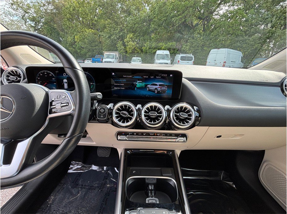 Used 2022 Mercedes-Benz GLA 250 image 11