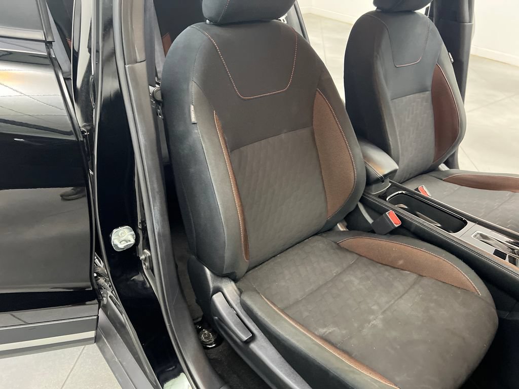 Used 2024 Nissan Kicks SR FWD image 23