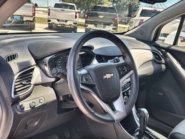 Used 2018 Chevrolet Trax Premier w/ LPO, Protection Package AWD/4WD image 10