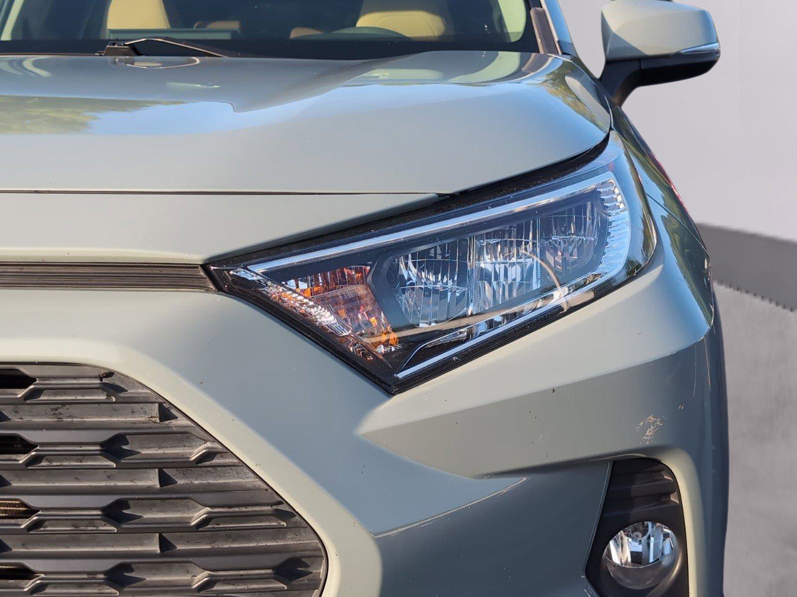 Used 2020 Toyota RAV4 XLE w/ Convenience Package image 35