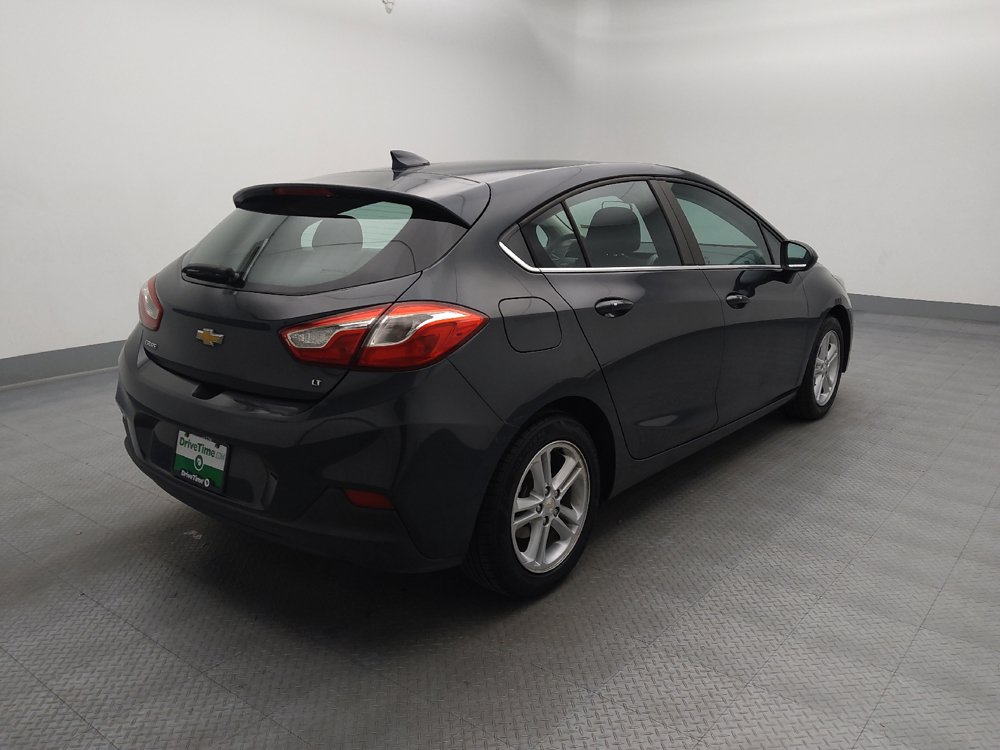 Used 2017 Chevrolet Cruze LT w/ Convenience Package FWD image 9