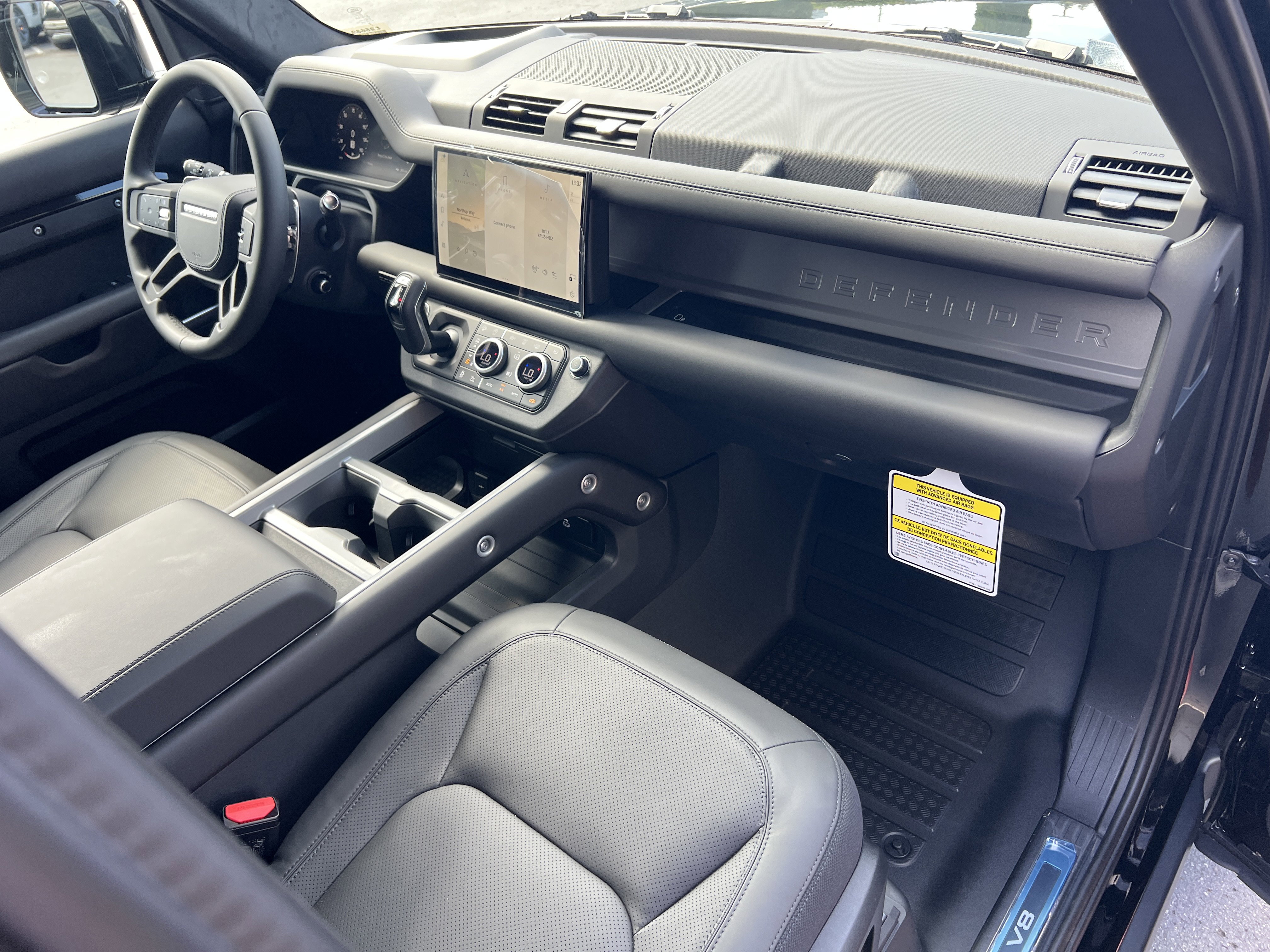 New 2025 Land Rover Defender 130 V8 image 11