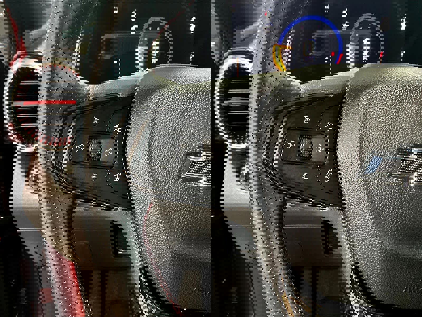 Used 2024 Chevrolet Trax RS w/ Driver Confidence Package FWD image 22