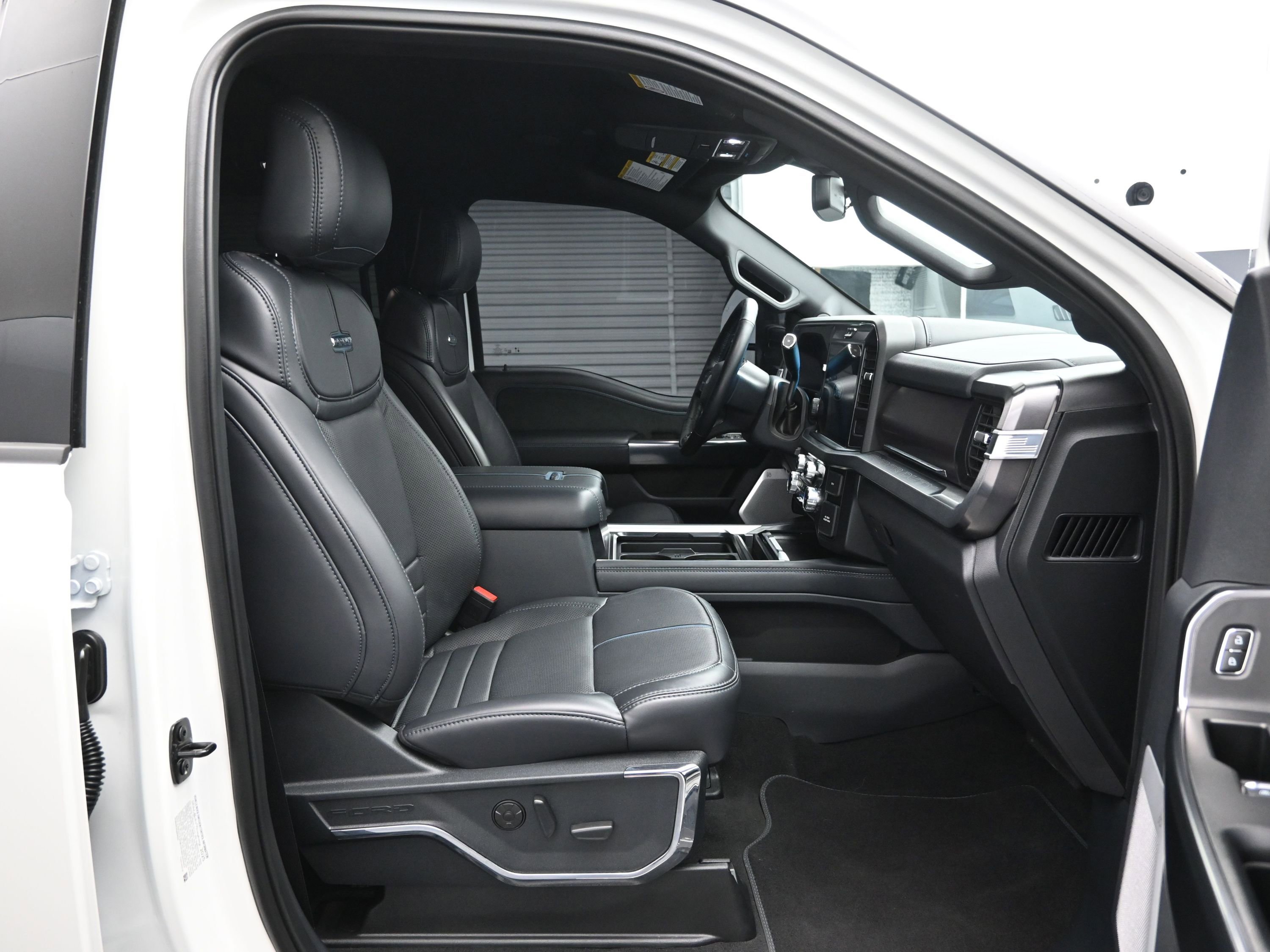 Used 2026 Ford F250 Platinum AWD/4WD image 13
