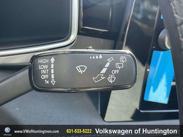 Certified 2025 Volkswagen Taos SE w/ Taos Adventure Package (SXB) image 22