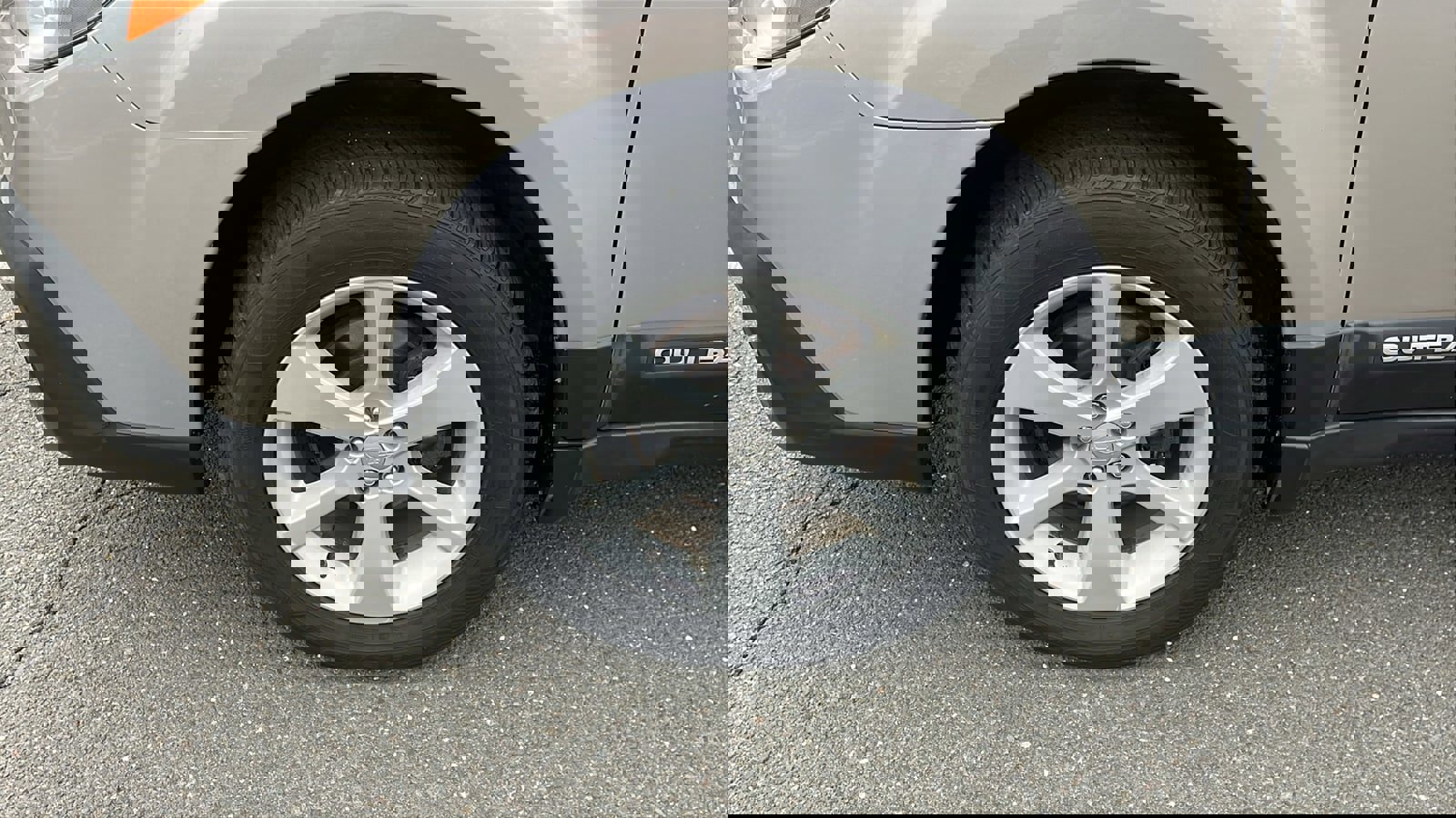 Used 2014 Subaru Outback 2.5i Premium image 9