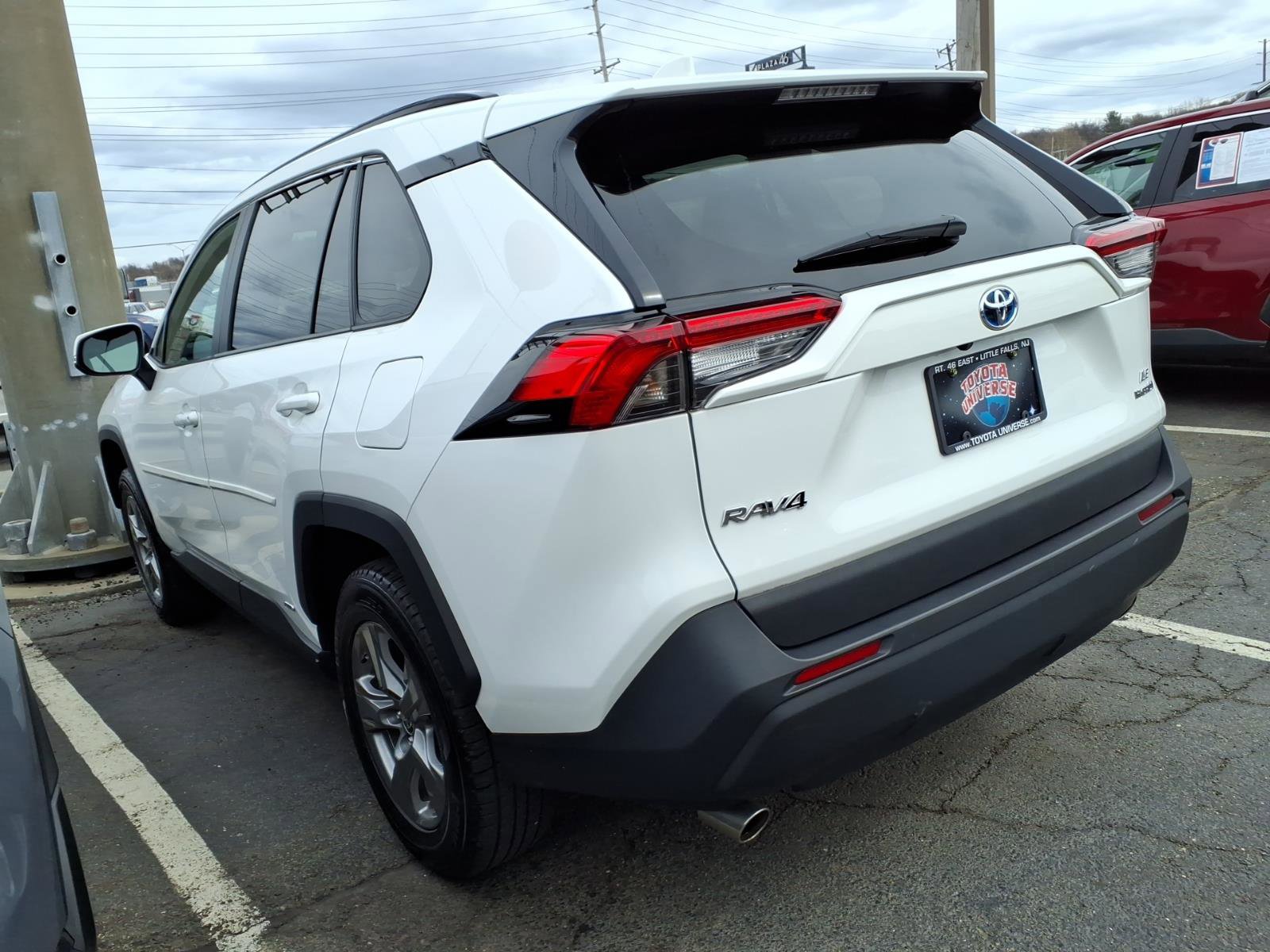 Certified 2024 Toyota RAV4 LE AWD/4WD image 4