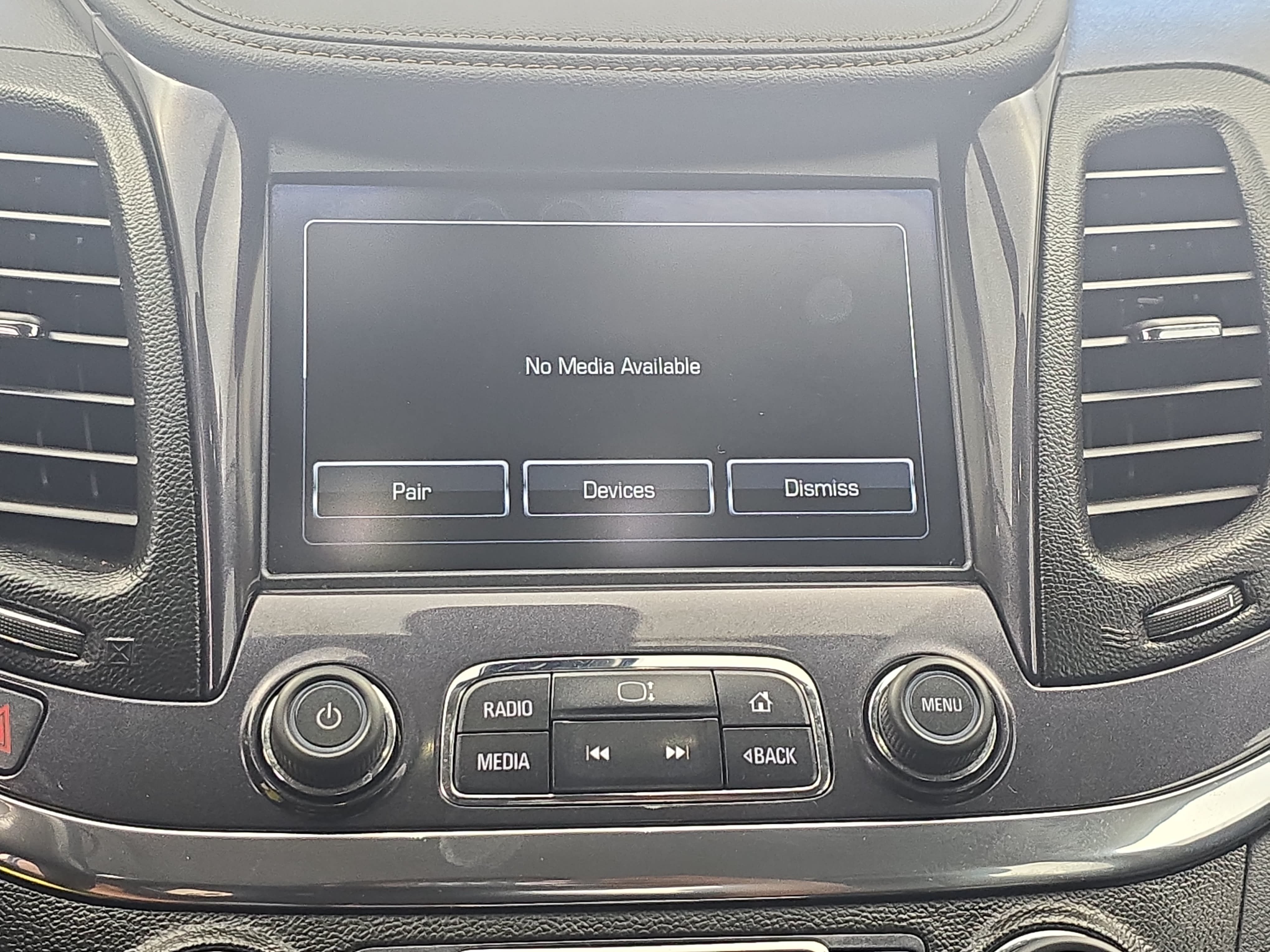 Used 2017 Chevrolet Impala LT FWD image 22