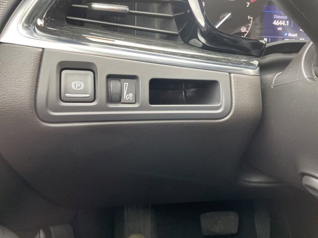 Used 2022 Cadillac XT5 Premium Luxury image 25