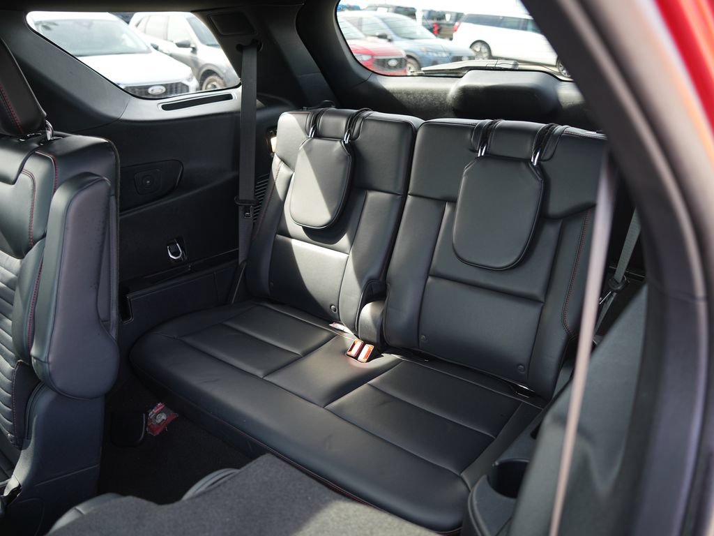 Used 2025 Ford Explorer ST-Line w/ Premium Package AWD/4WD image 30
