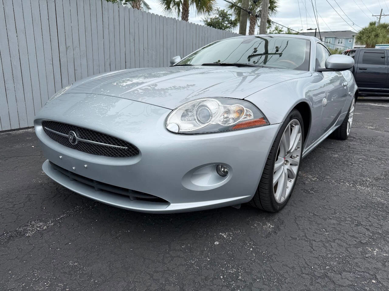 Used 2007 Jaguar XK Coupe RWD image 2