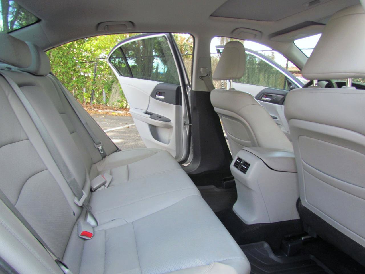 Used 2014 Honda Accord EX-L image 20