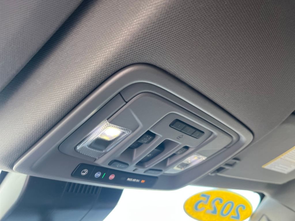 Used 2025 GMC Sierra 1500 Denali image 17