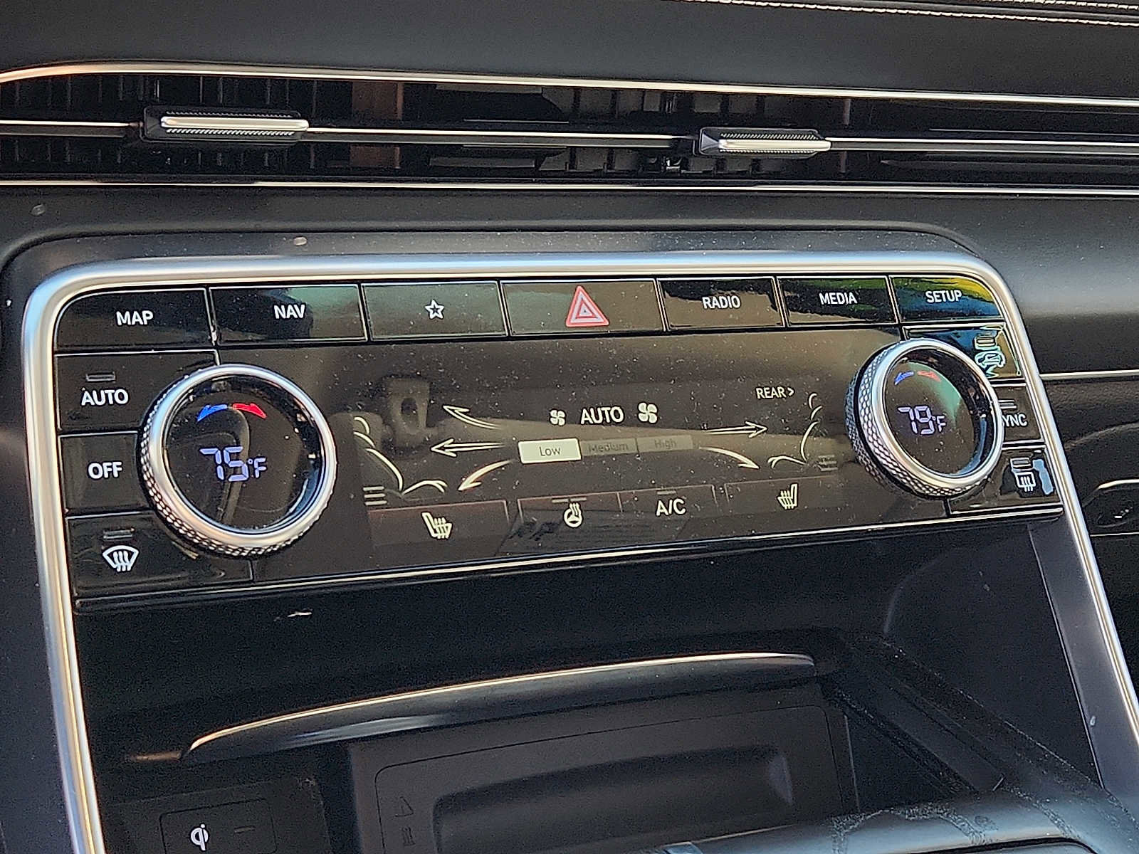 Used 2024 Genesis GV80 2.5T image 14