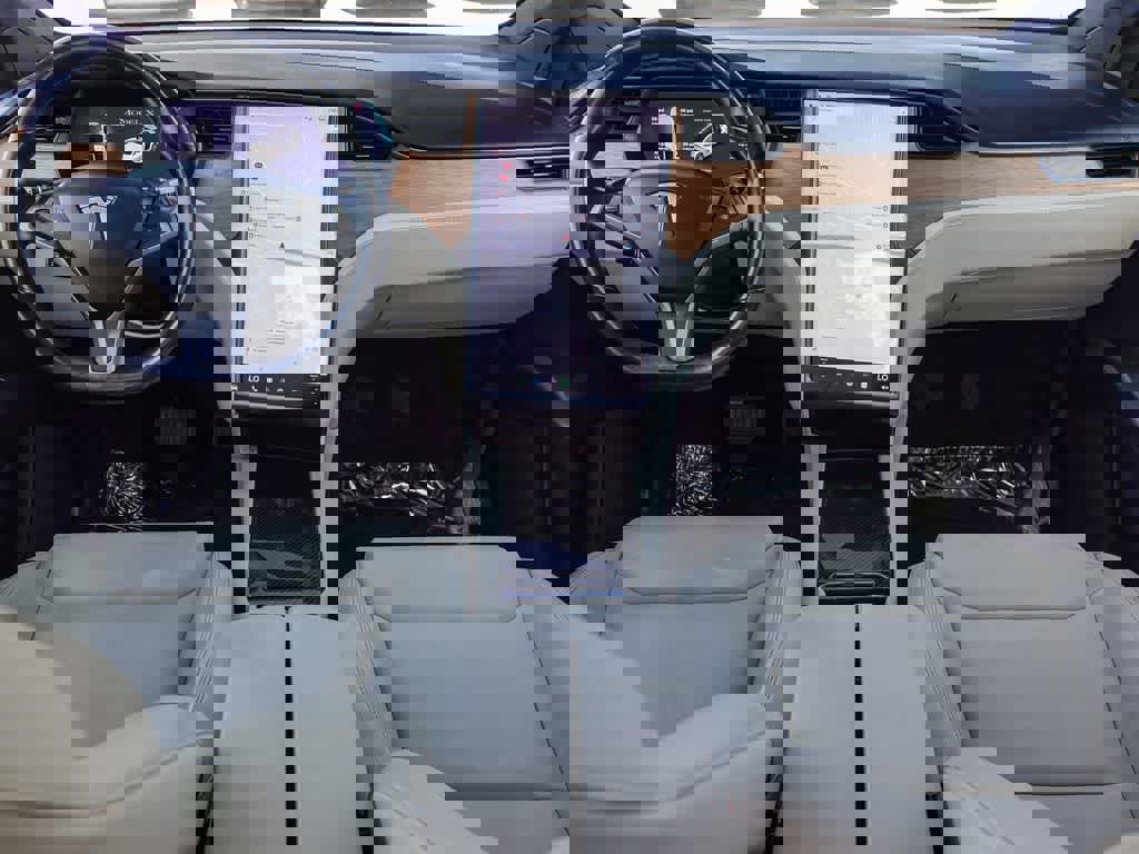 Used 2020 Tesla Model X Long Range image 11
