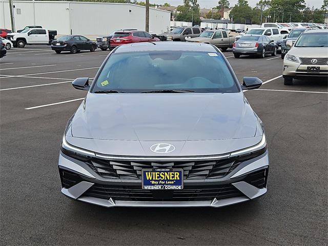 New 2026 Hyundai Elantra SEL Sport Premium image 2