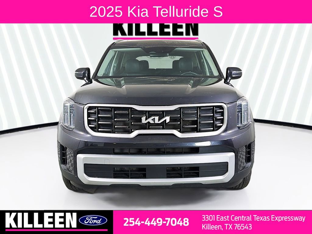 Used 2025 Kia Telluride S image 2