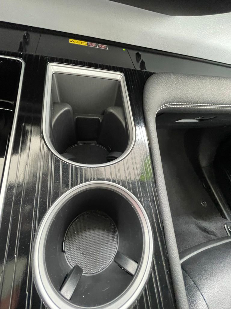 Used 2025 Toyota Sienna XSE image 24