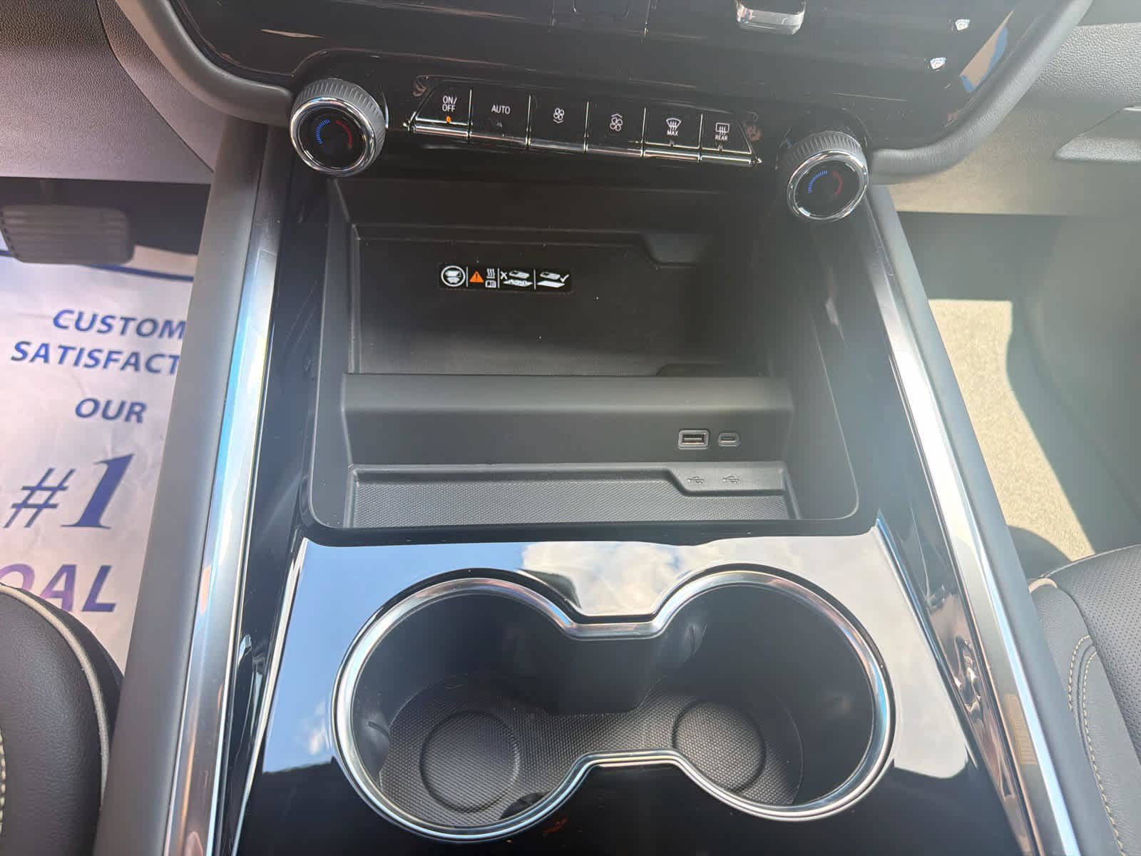 New 2026 Chevrolet Suburban Premier AWD/4WD image 18