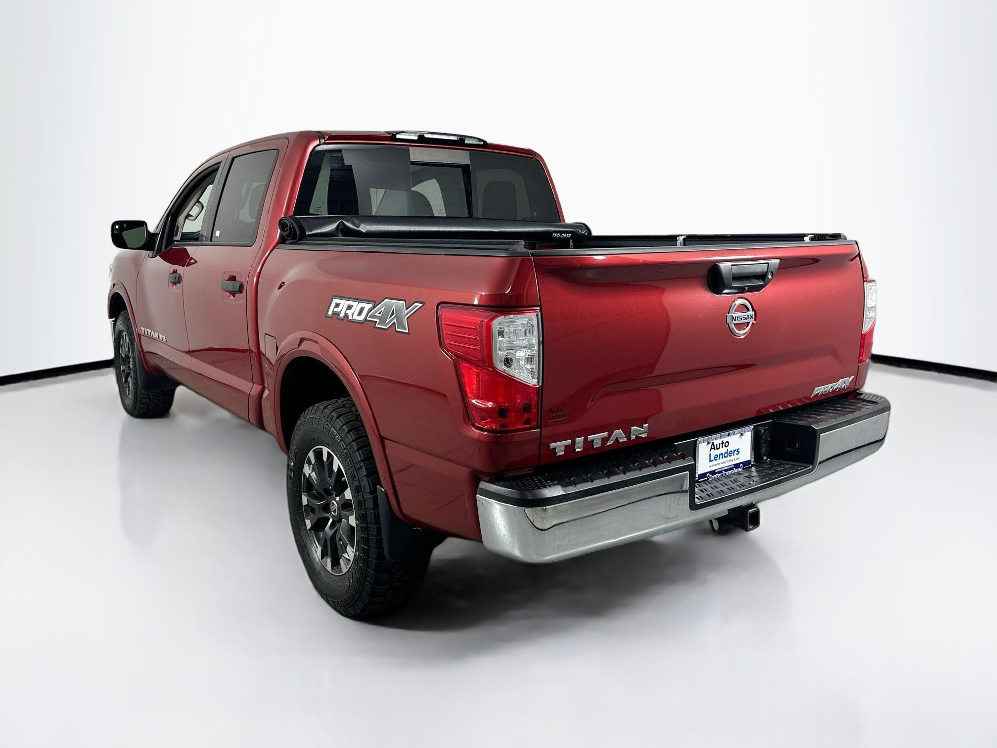 Used 2019 Nissan Titan PRO-4X image 7