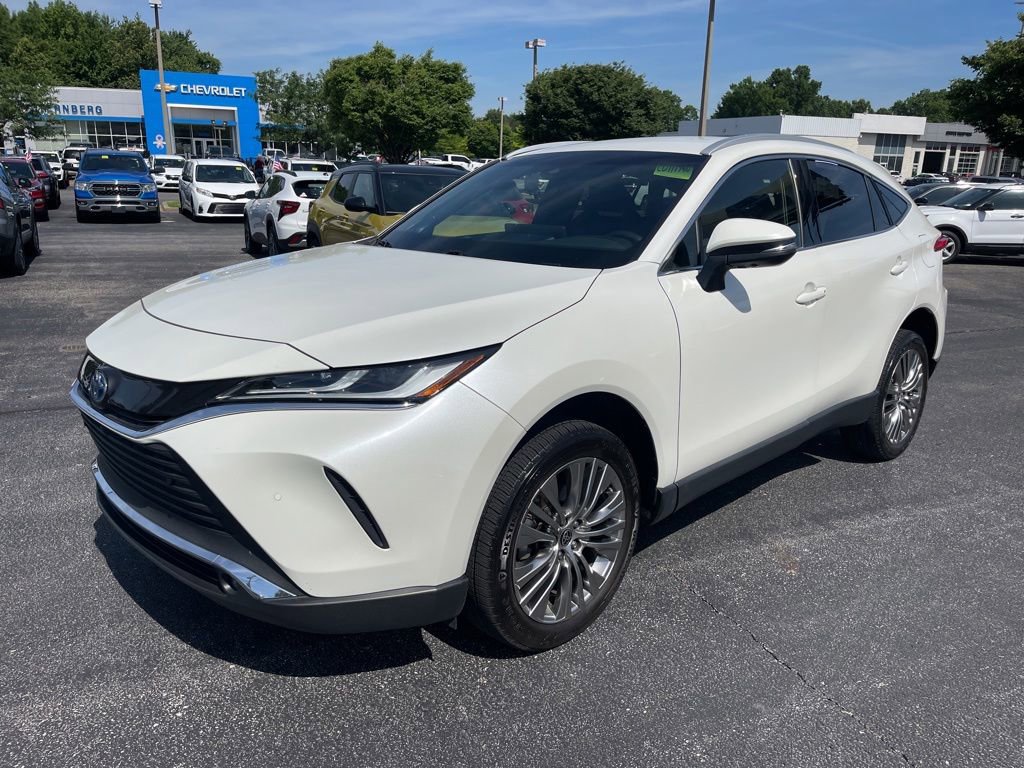 Used 2022 Toyota Venza Limited AWD/4WD image 3