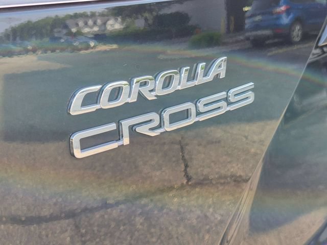 Used 2022 Toyota Corolla Cross LE w/ Moonroof Package AWD/4WD image 10