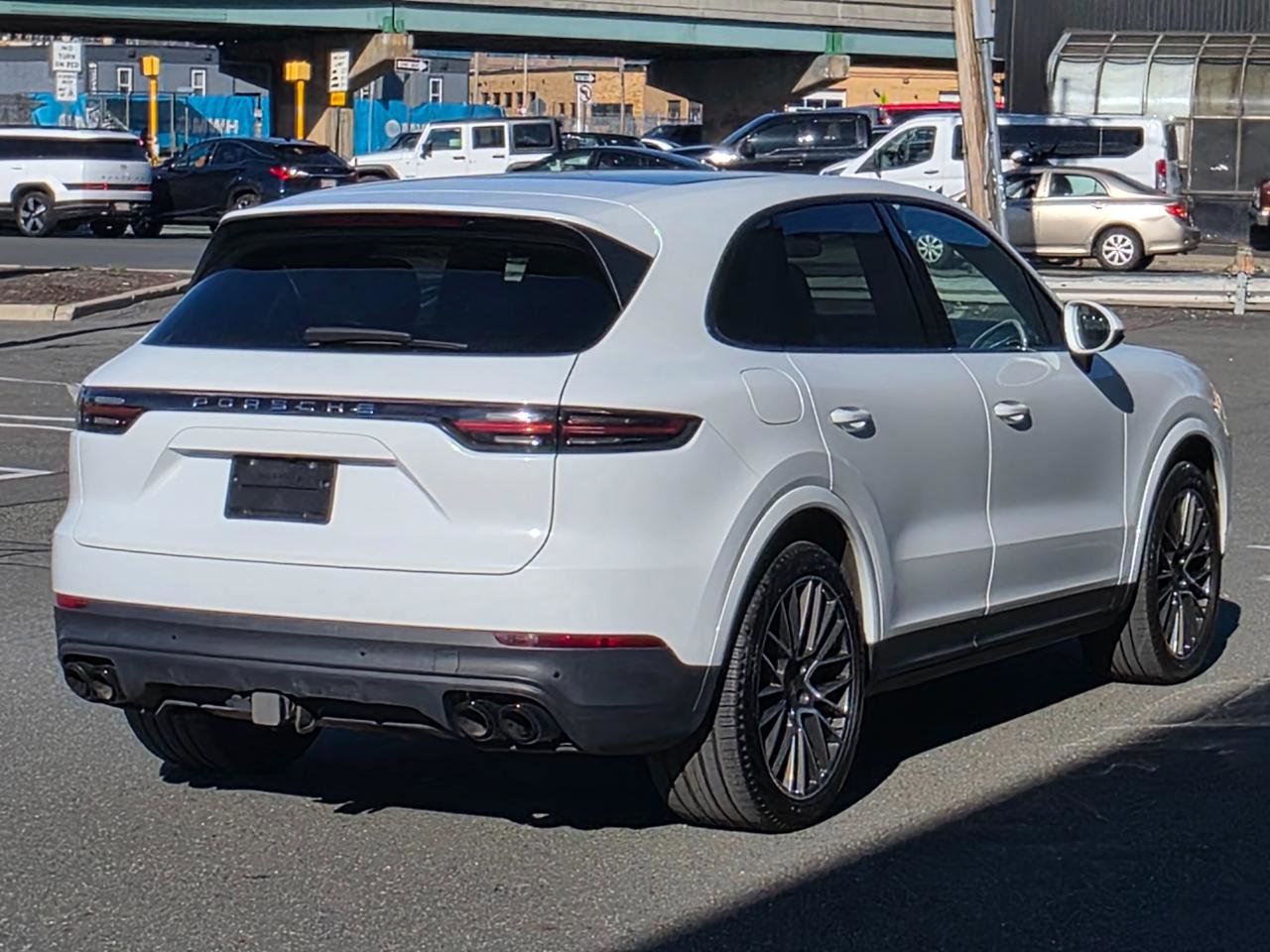 Used 2019 Porsche Cayenne AWD/4WD image 7