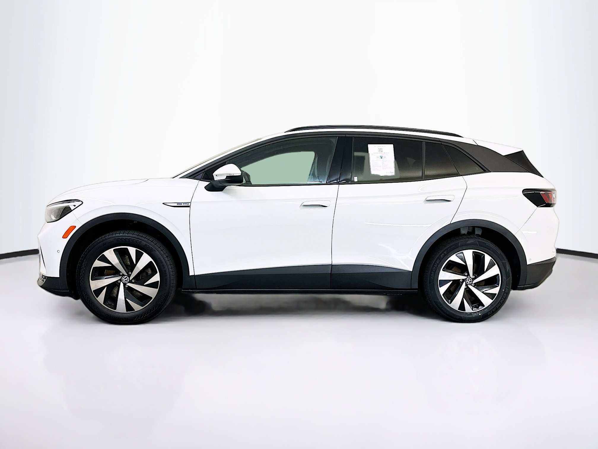 Used 2023 Volkswagen ID.4 Pro image 4