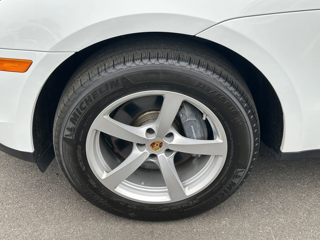 Used 2019 Porsche Macan AWD/4WD image 10