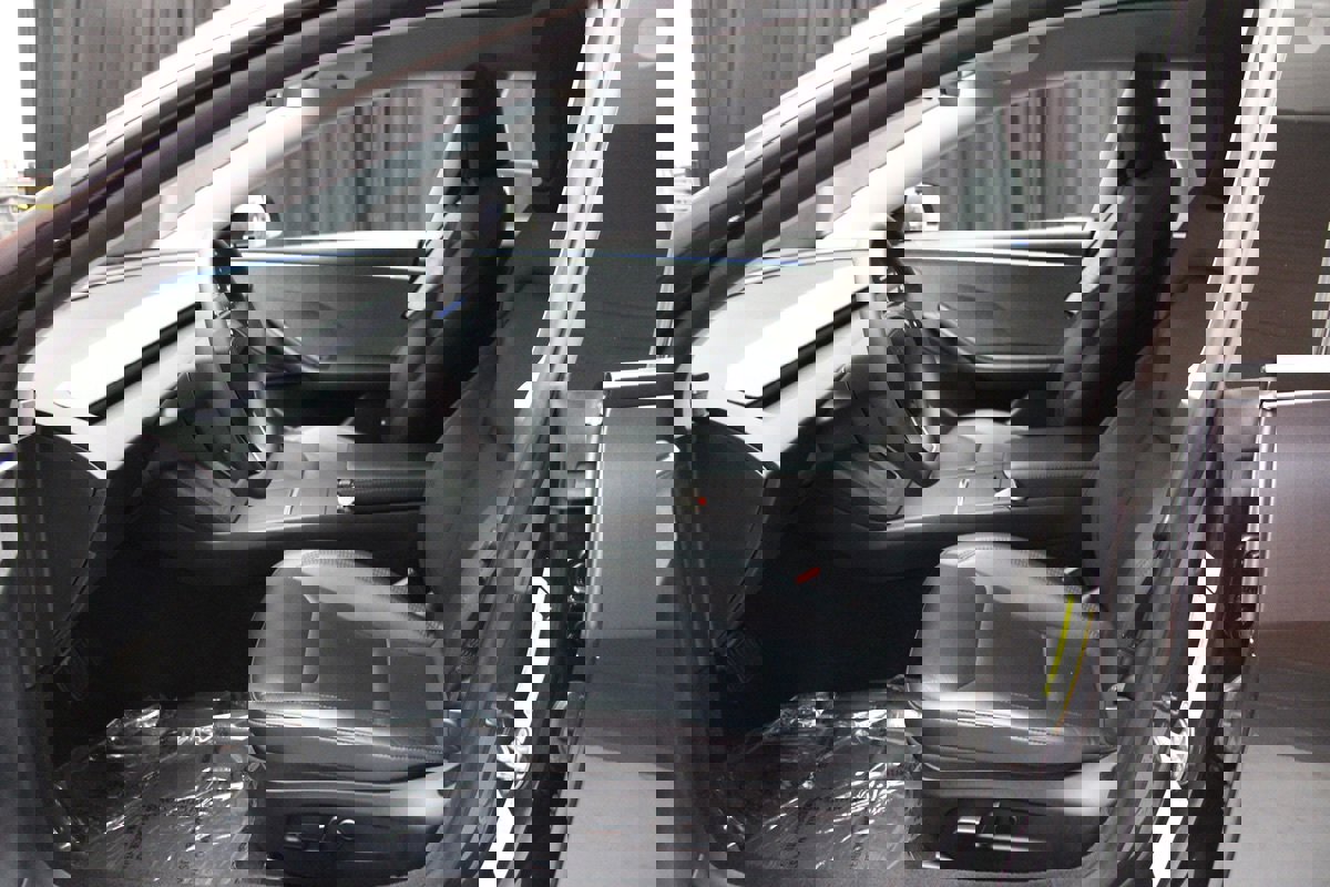 Used 2025 Tesla Model 3 Long Range image 53