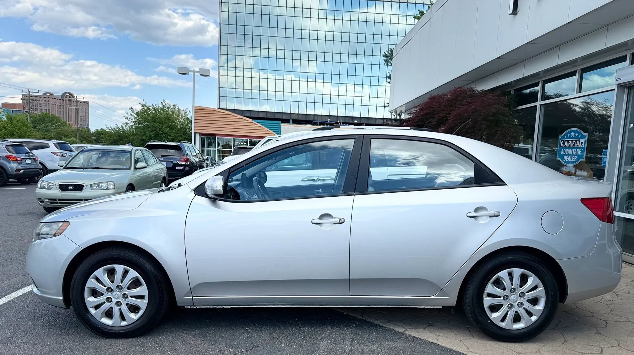 Used 2010 Kia Forte EX FWD image 4