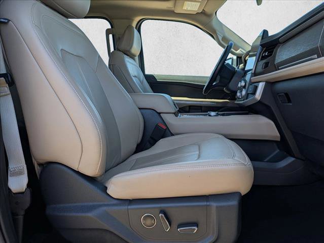 Used 2024 Ford Expedition Limited RWD image 21