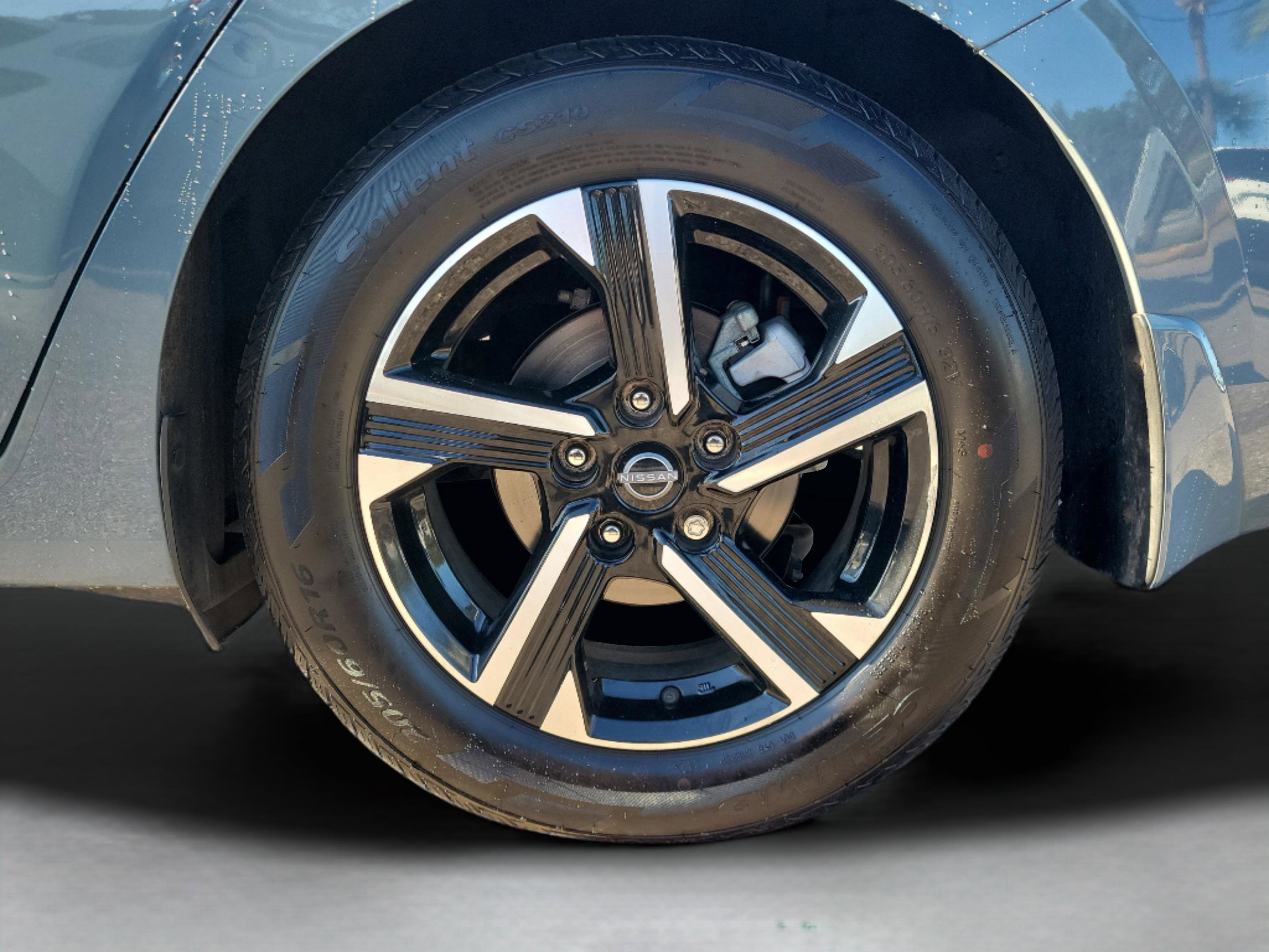 Certified 2024 Nissan Sentra SV image 5