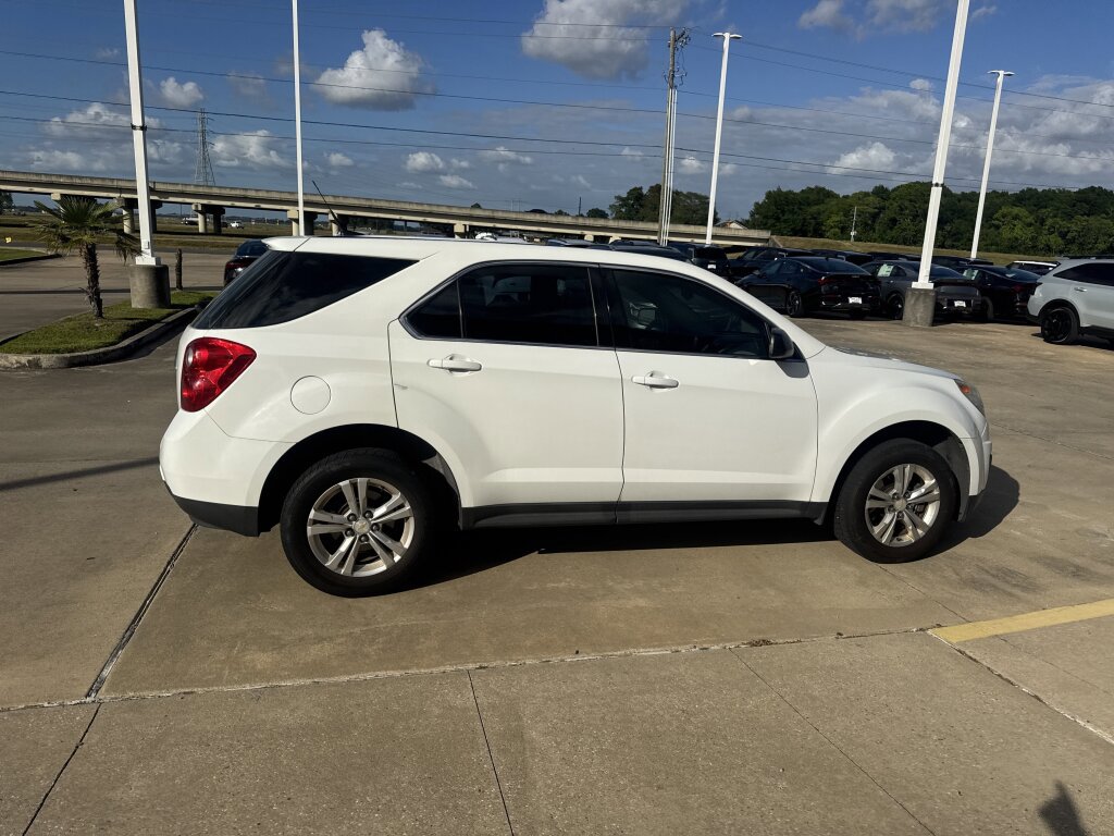 Used 2011 Chevrolet Equinox LS w/ Bluetooth Package image 13