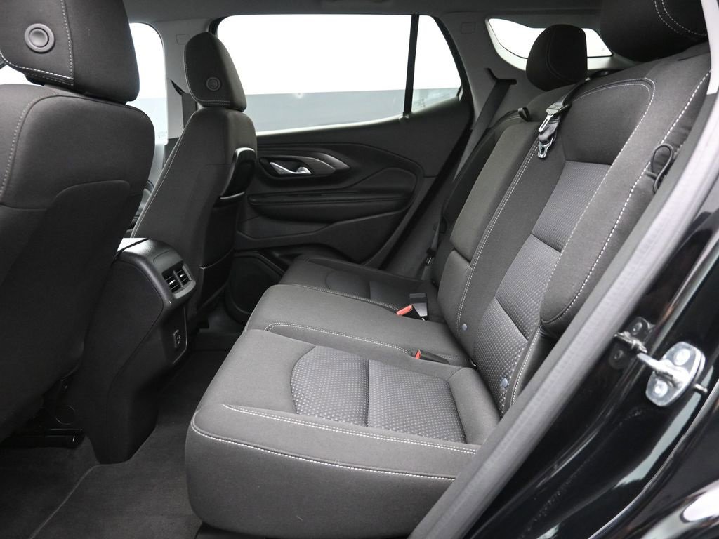 Used 2024 GMC Terrain SLE image 26