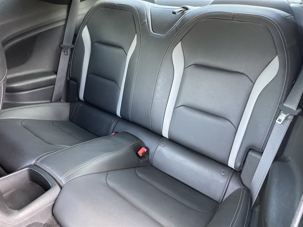 Used 2020 Chevrolet Camaro SS RWD image 17