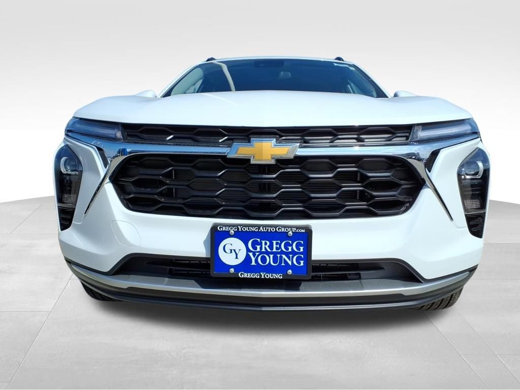 New 2025 Chevrolet Trax LT w/ Driver Confidence Package image 2