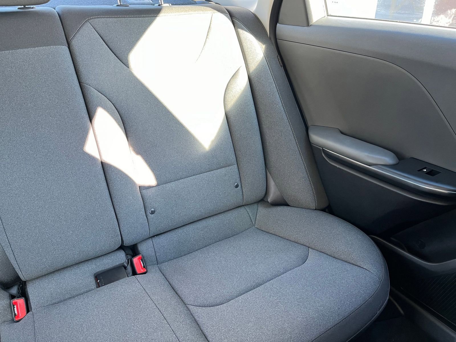 Used 2025 Kia K4 LXS image 36