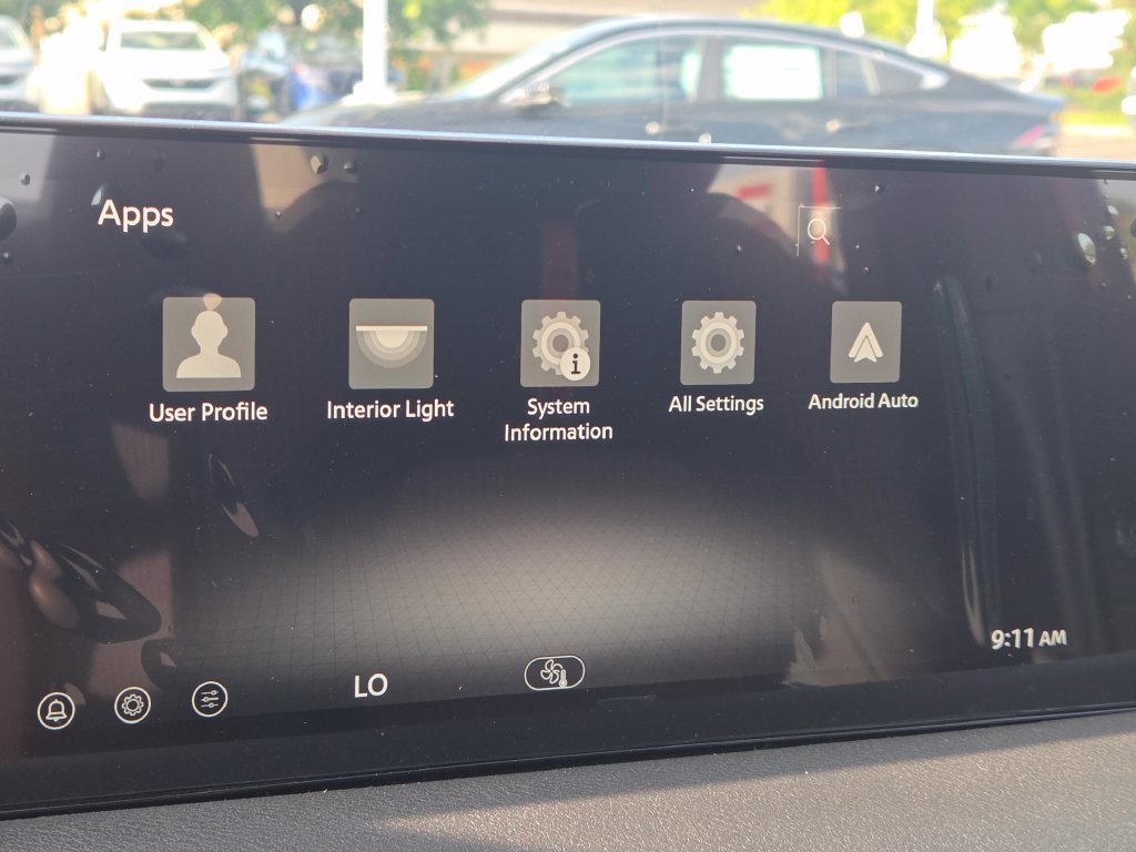 New 2027 Nissan Sentra SR w/ Floor Mat Package FWD image 3